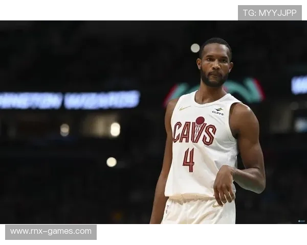 莫布里三分神准大个展示全能,带领球队力克对手 莫布里三分神准大个展示全能,带领球队力克对手