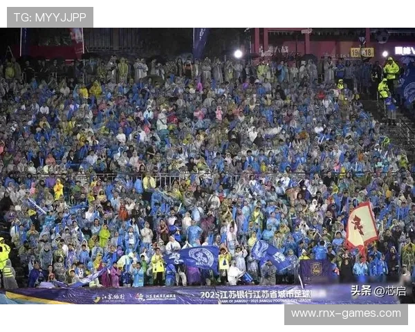 罗德里与球迷温情互动，赛场之外展现足球魅力